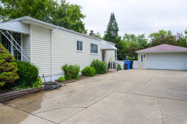 26352 Osmun Street, Madison Heights, MI 48071
