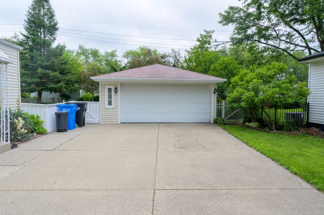 26352 Osmun Street, Madison Heights, MI 48071