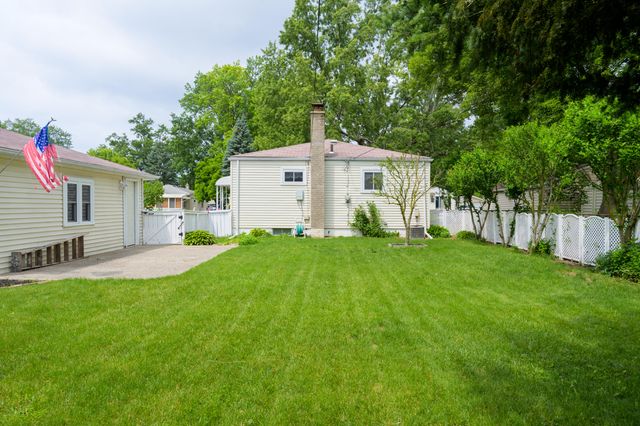 26352 Osmun Street, Madison Heights, MI 48071