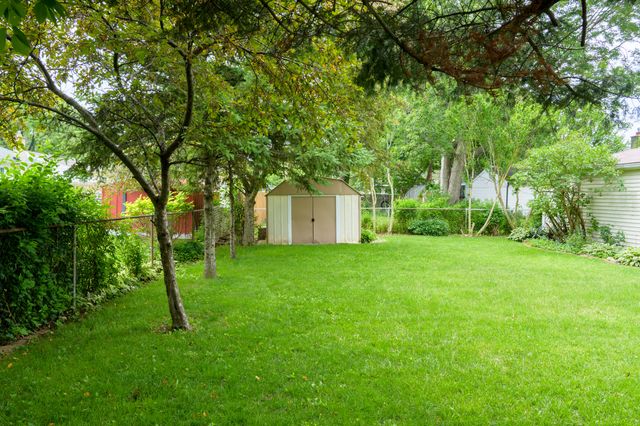 26352 Osmun Street, Madison Heights, MI 48071
