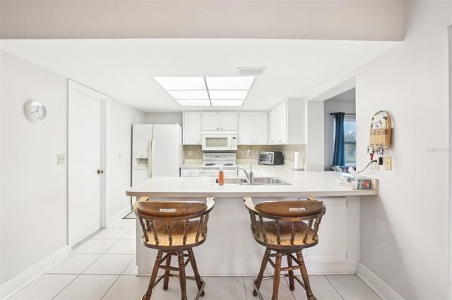 1015 HAREFIELD CIRCLE, Sun City Center, FL 33573