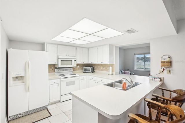 1015 HAREFIELD CIRCLE, Sun City Center, FL 33573