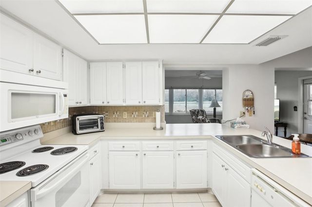 1015 HAREFIELD CIRCLE, Sun City Center, FL 33573