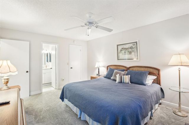 1015 HAREFIELD CIRCLE, Sun City Center, FL 33573