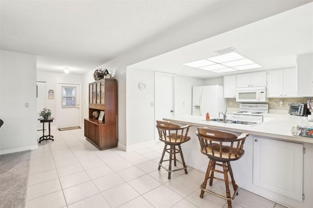 1015 HAREFIELD CIRCLE, Sun City Center, FL 33573