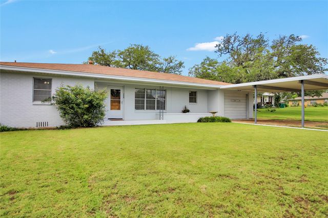 1008 W Avenue D Ave, Belton, TX 76513