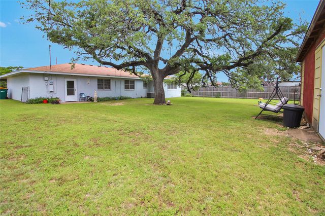 1008 W Avenue D Ave, Belton, TX 76513