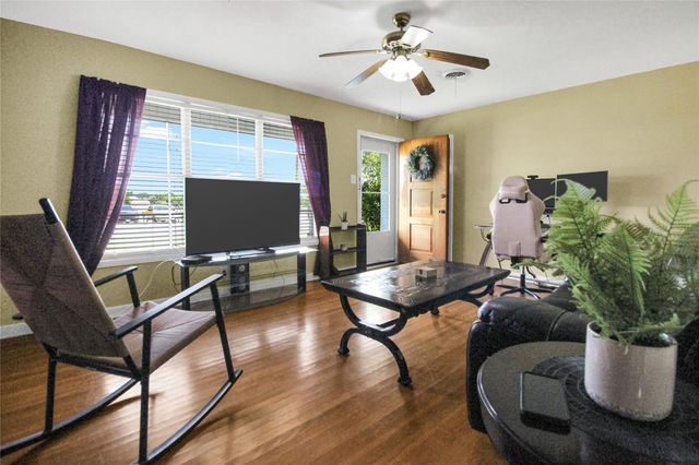 1008 W Avenue D Ave, Belton, TX 76513