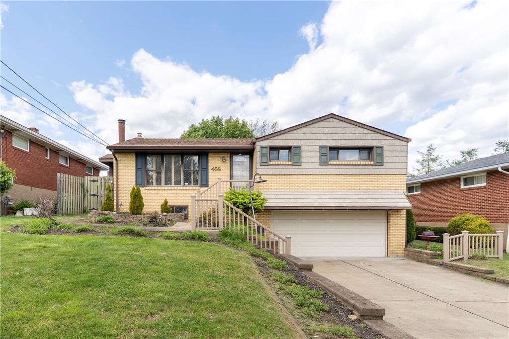 458 Blossom Dr, Baldwin Boro, PA 15236
