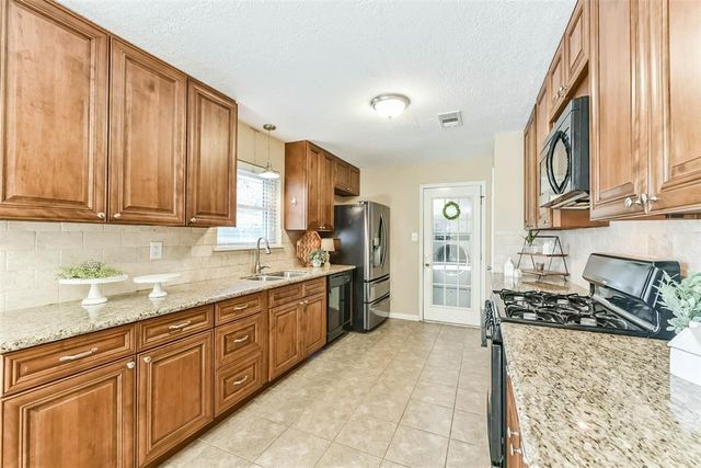 1518 Neptune Lane, Houston, TX 77062