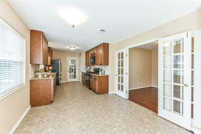 1518 Neptune Lane, Houston, TX 77062