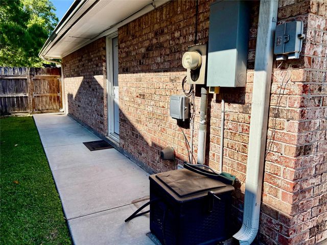 1518 Neptune Lane, Houston, TX 77062