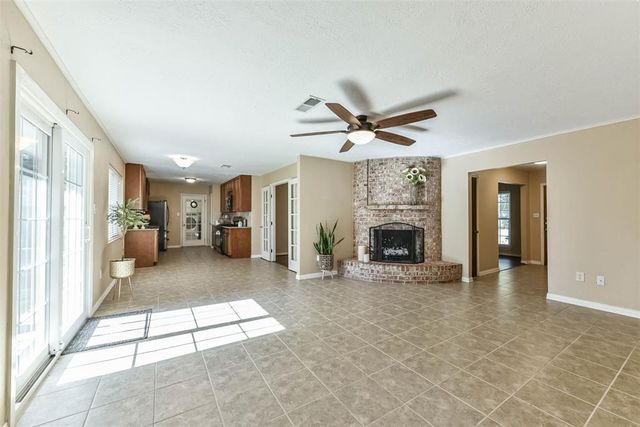 1518 Neptune Lane, Houston, TX 77062