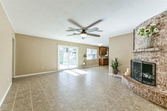 1518 Neptune Lane, Houston, TX 77062