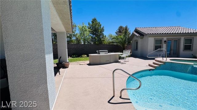 10234 Renae Nicole Court, Las Vegas, NV 89183
