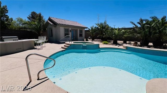 10234 Renae Nicole Court, Las Vegas, NV 89183