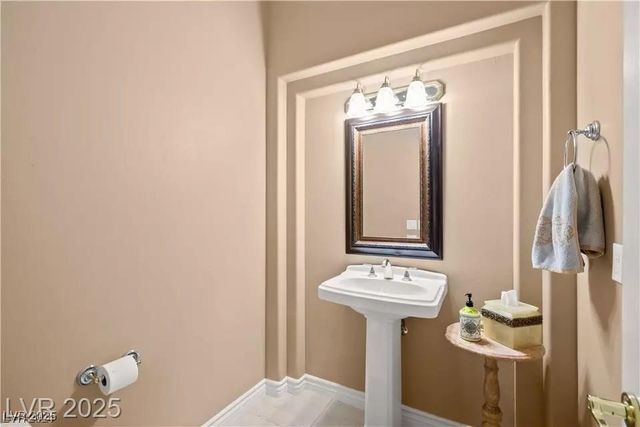 10234 Renae Nicole Court, Las Vegas, NV 89183