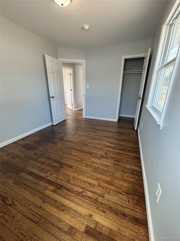 21 Pinetop Drive, Central Islip, NY 11722