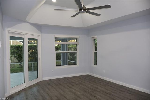 5191 Sunbury CT, Naples, FL 34104