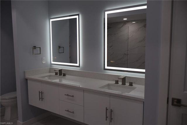 5191 Sunbury CT, Naples, FL 34104