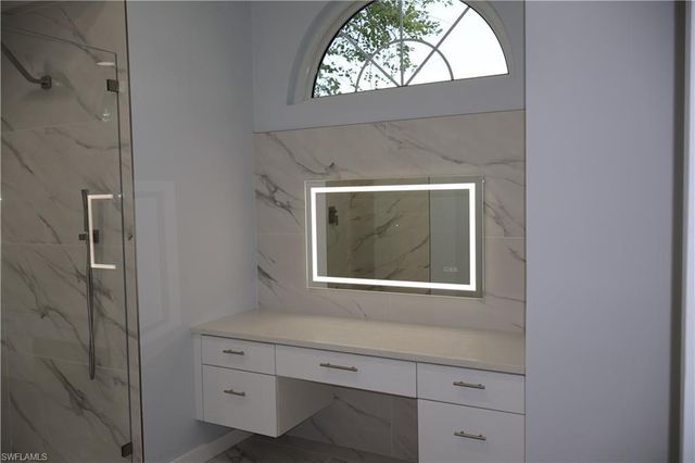 5191 Sunbury CT, Naples, FL 34104