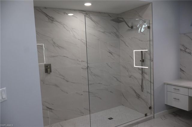 5191 Sunbury CT, Naples, FL 34104