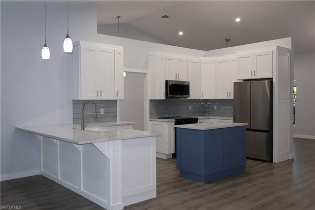 5191 Sunbury CT, Naples, FL 34104