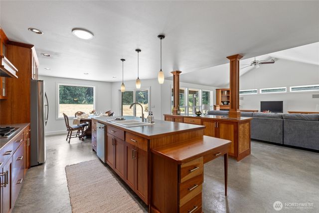 12406 110th Street NW, Gig Harbor, WA 98329