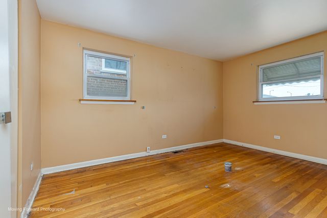 9726 S La Salle Street, Chicago, IL 60628
