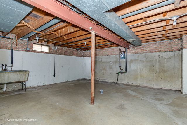 9726 S La Salle Street, Chicago, IL 60628