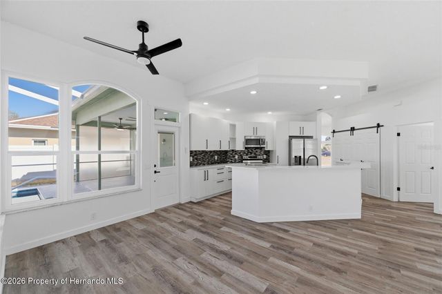 15273 Burbank Drive, Spring Hill, FL 34604