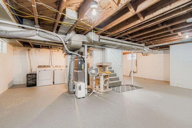 176 Logan Avenue W, West Saint Paul, MN 55118