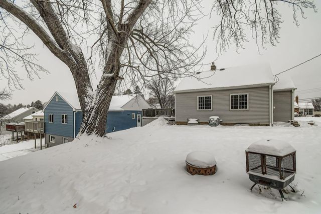 176 Logan Avenue W, West Saint Paul, MN 55118