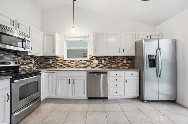 7150 Country Walk Drive, Franklin, OH 45005