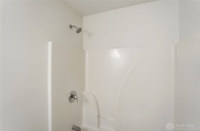 7150 Country Walk Drive, Franklin, OH 45005