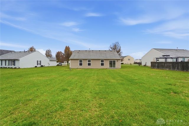 7150 Country Walk Drive, Franklin, OH 45005