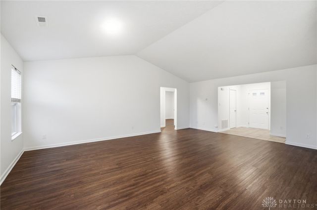 7150 Country Walk Drive, Franklin, OH 45005