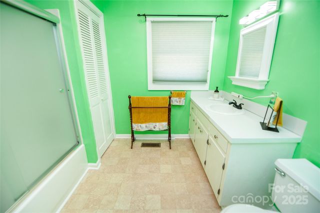 459 N Washington Street, Rutherfordton, NC 28139