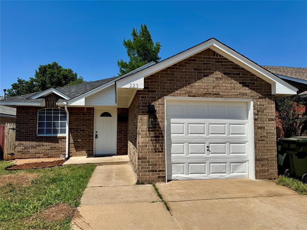 223 W 6th Street, Edmond, OK 73003