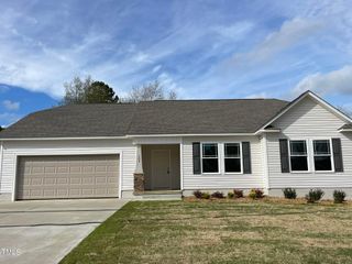 103 Oakfield Trace Drive, Four Oaks, NC 27524