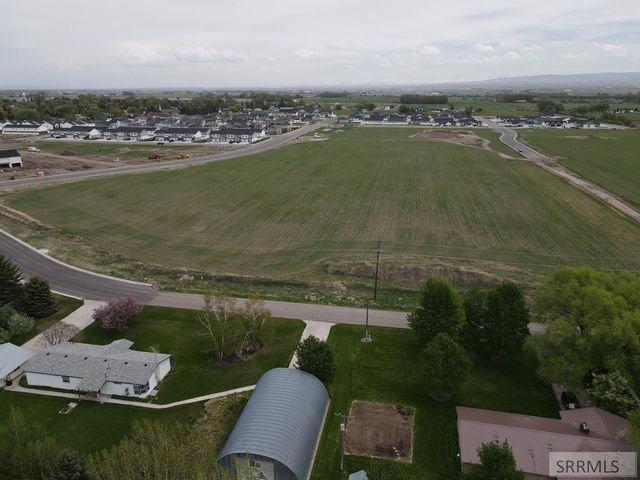 1.102 AC W 5th S, Sugar City, ID 83448