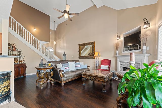 396 DIRKS CAIRN DR, Cordova, TN 38018