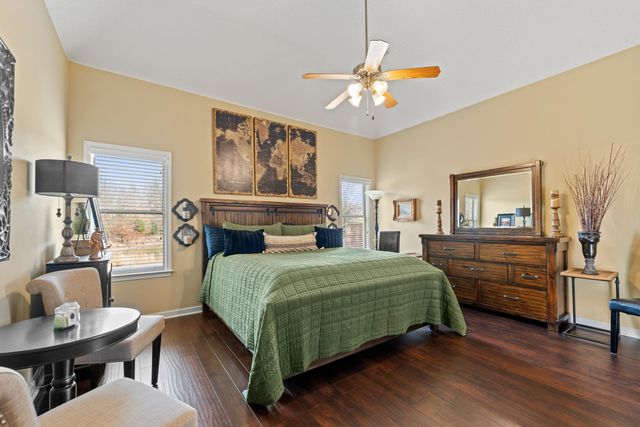 396 DIRKS CAIRN DR, Cordova, TN 38018