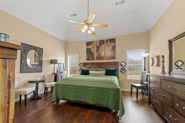 396 DIRKS CAIRN DR, Cordova, TN 38018