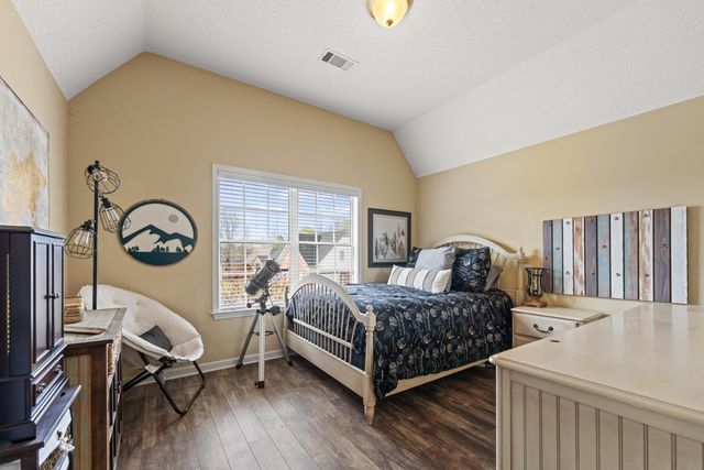 396 DIRKS CAIRN DR, Cordova, TN 38018