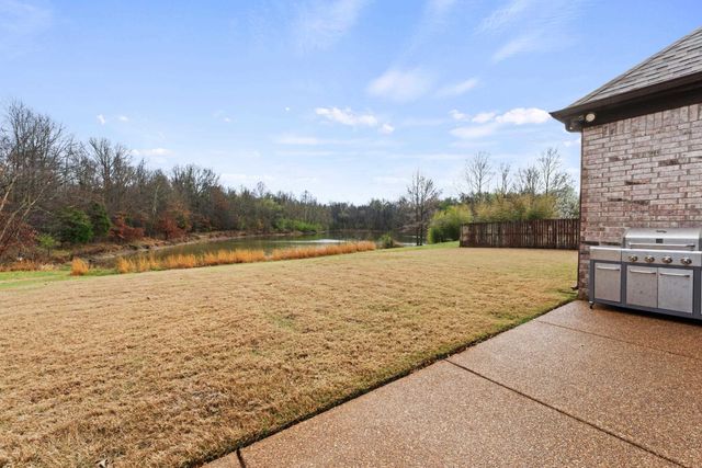 396 DIRKS CAIRN DR, Cordova, TN 38018
