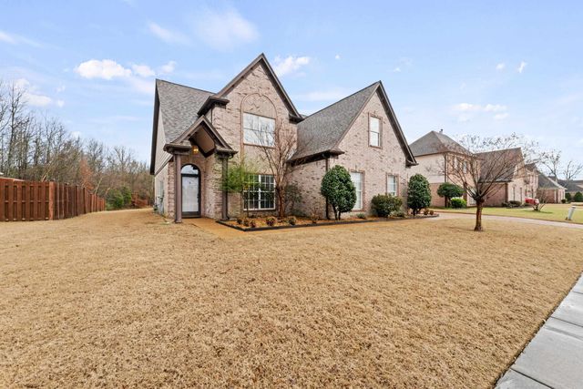 396 DIRKS CAIRN DR, Cordova, TN 38018