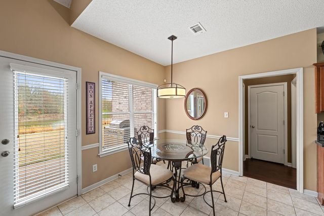 396 DIRKS CAIRN DR, Cordova, TN 38018