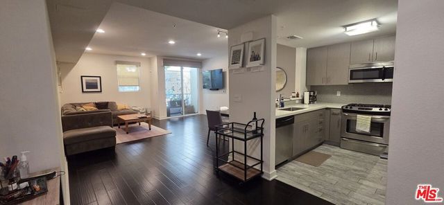 436 S Virgil Avenue 209, Los Angeles, CA 90020