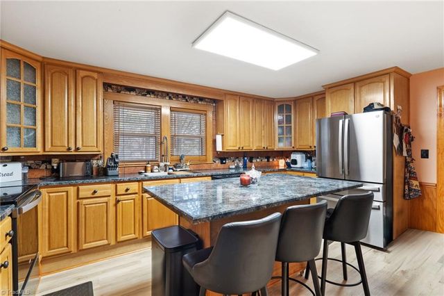 244 Glass Road, Mount Airy, NC 27030